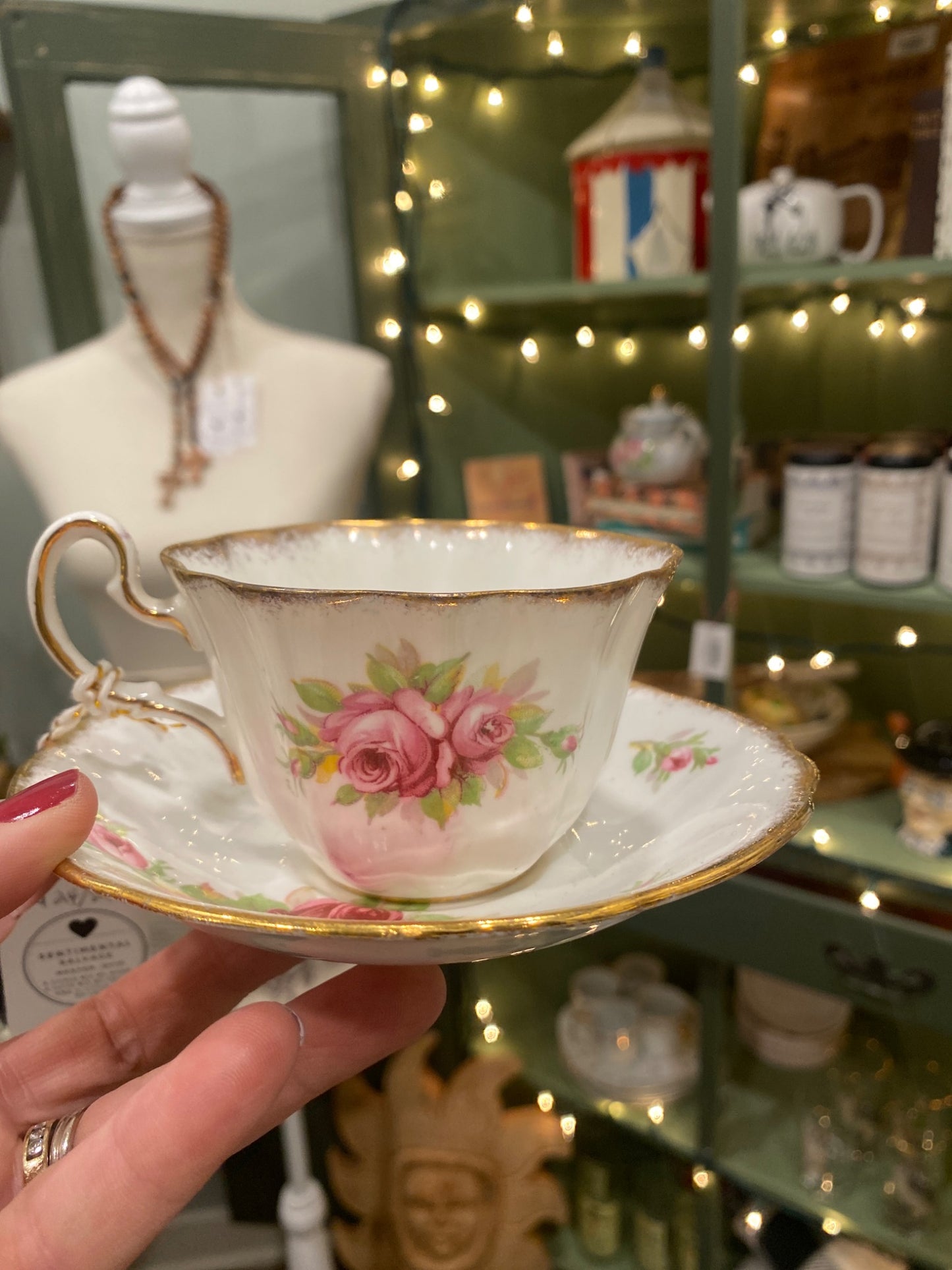 Vtg Victoria pink cabbage teacup set - 1